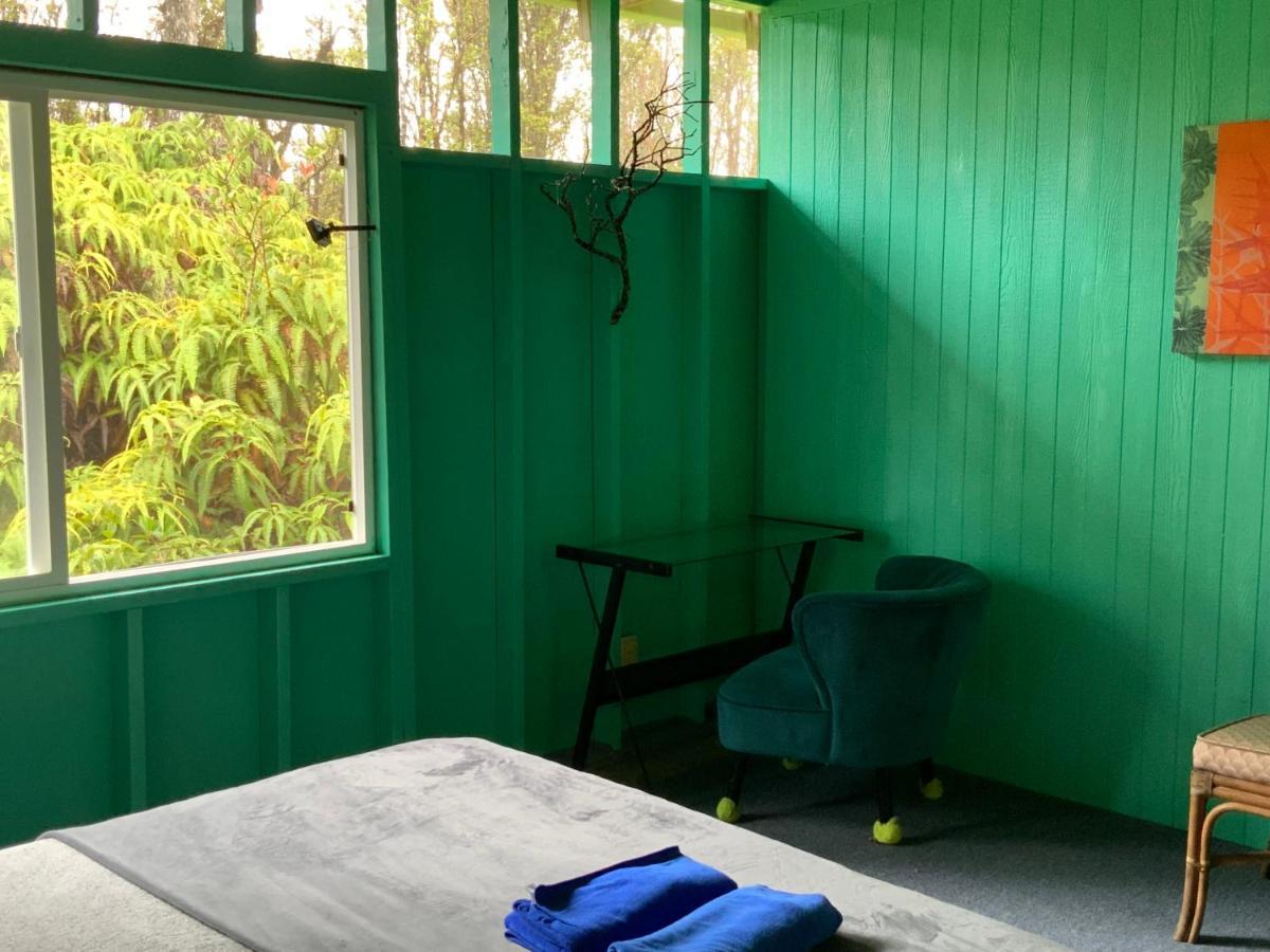 Simple Rustic Studio Deluxe Bed In Tropical Fruits Garden Hotel Mountain View Екстериор снимка